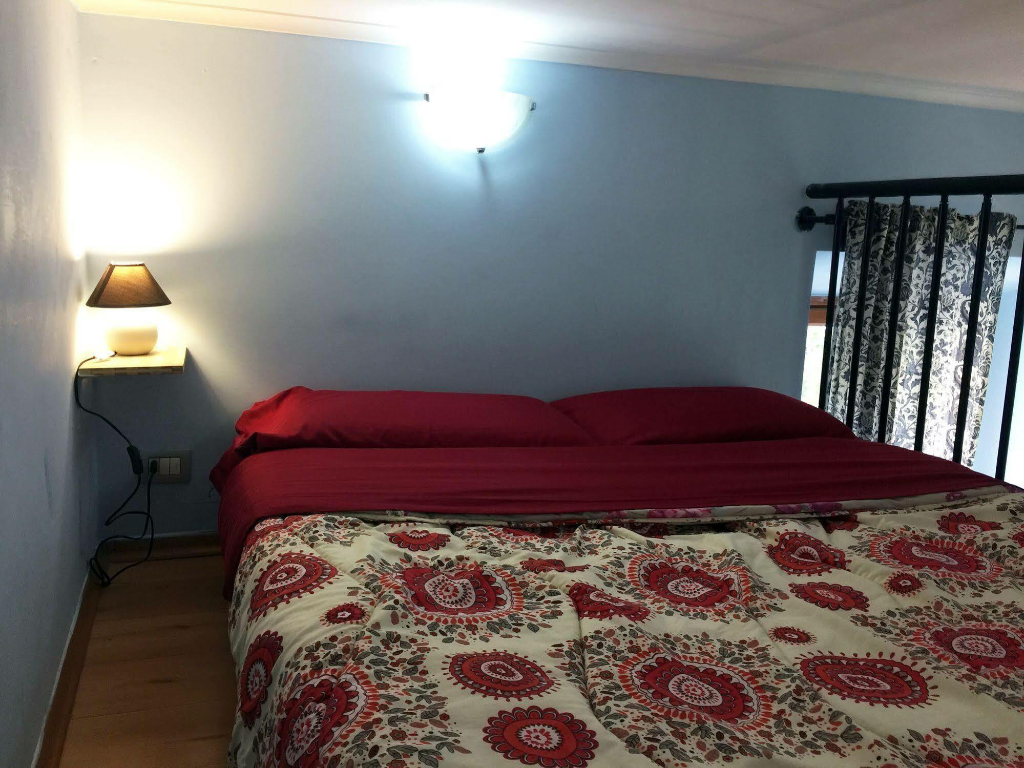 Moonlight Suite Рим Экстерьер фото